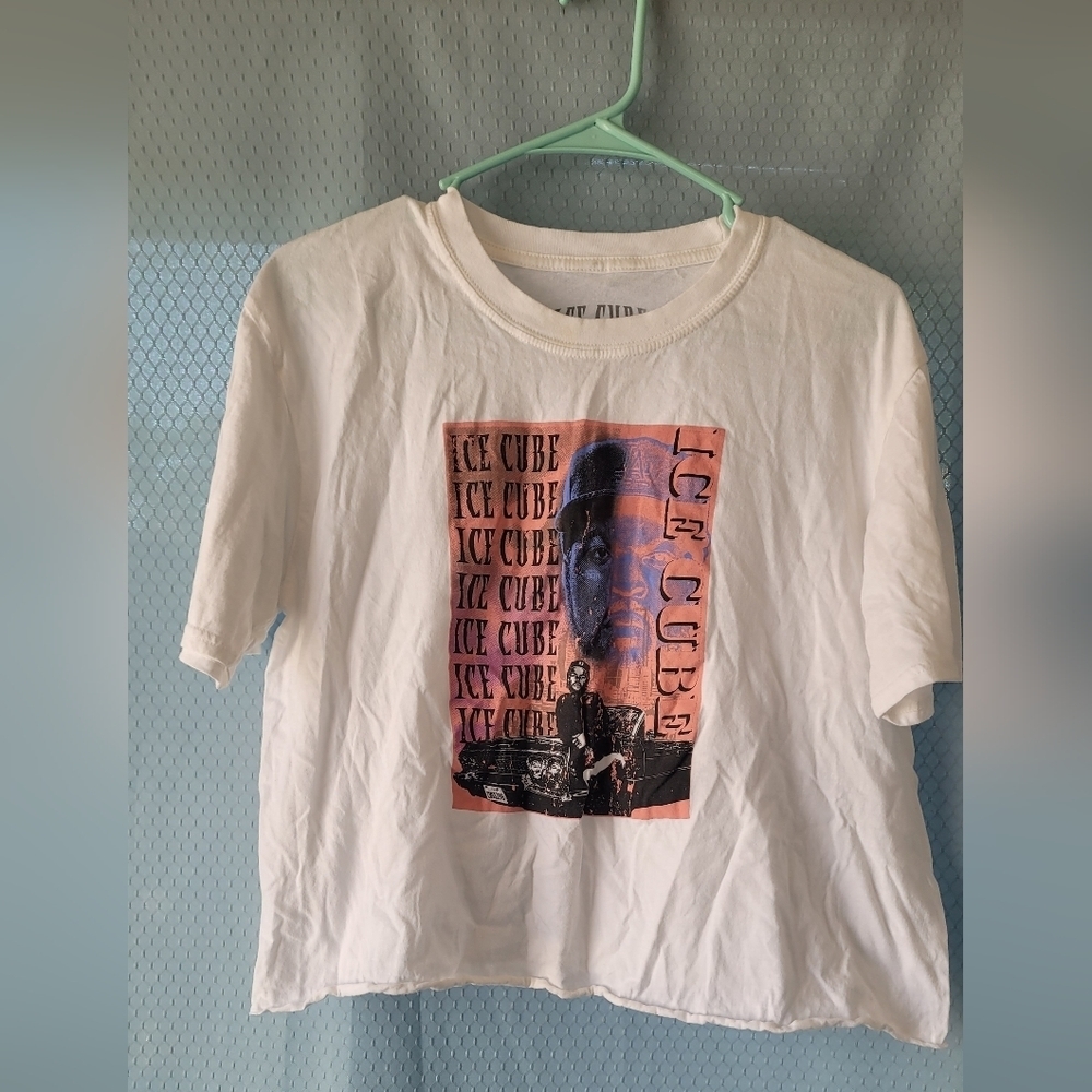 "ICE CUBE” graphic Crop T-shirt Sz L